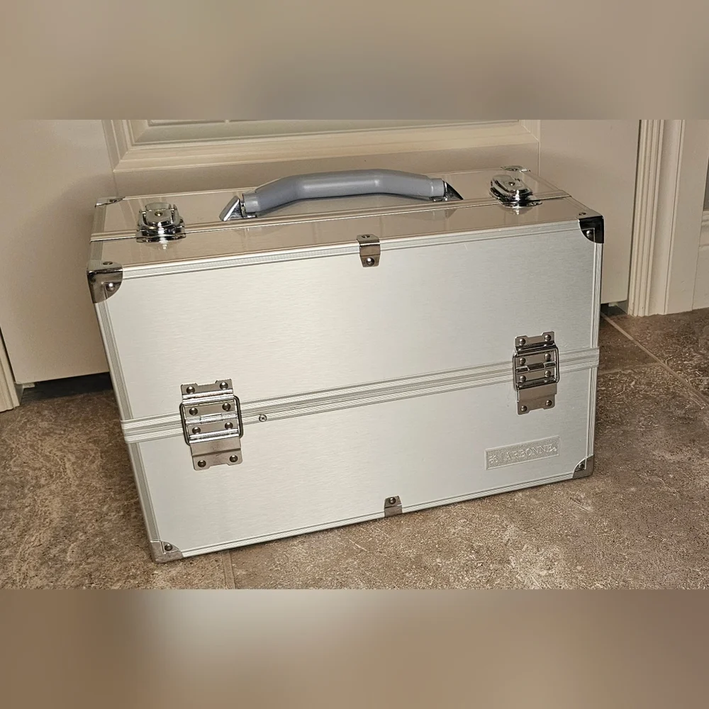 [Arbonne] Metal Makeup Case/Organizer